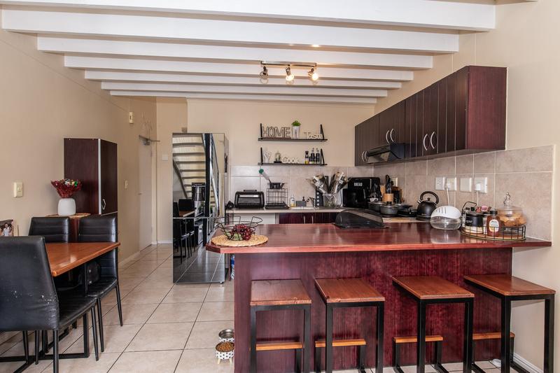 To Let 1 Bedroom Property for Rent in Plumstead Western Cape